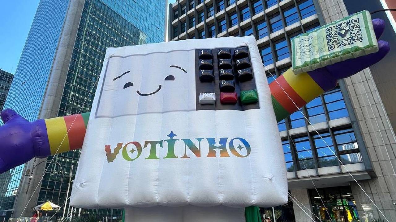 A 30ª Parada do Orgulho LGBT+ alerta sobre importância do voto