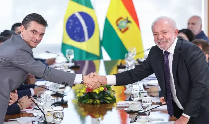 Brasil quer aumentar produção e importação de gás da Bolívia