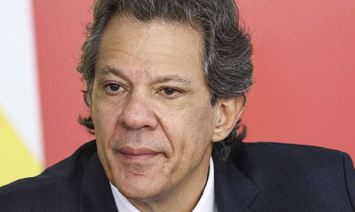 Haddad fará proposta aos estados para conter preços dos combustíveis