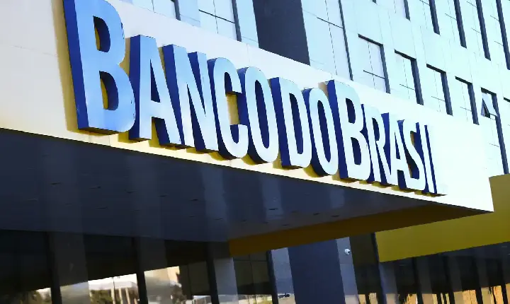 Lucro do Banco do Brasil cai 54% com avanço da crise no agro