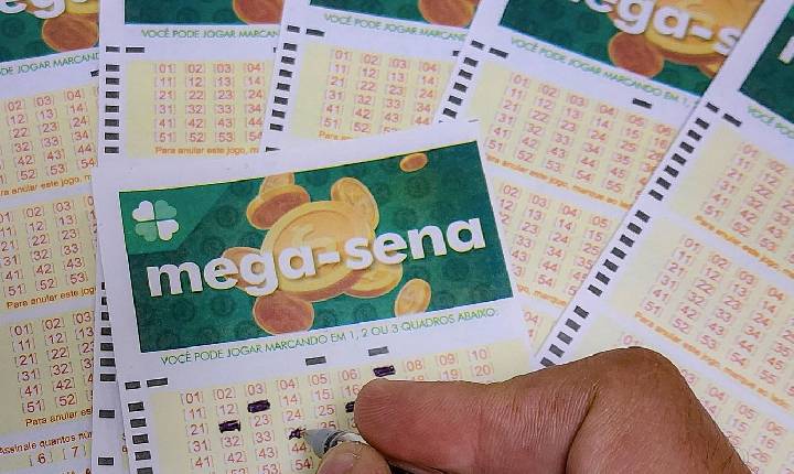 Mega-Sena acumula novamente e prêmio vai a R$ 320 milhões 
