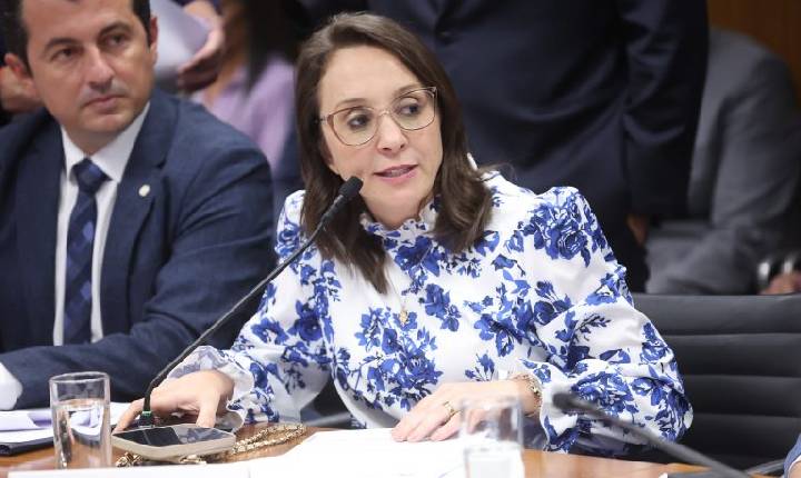 Projeto cria política de saúde mental na educação básica