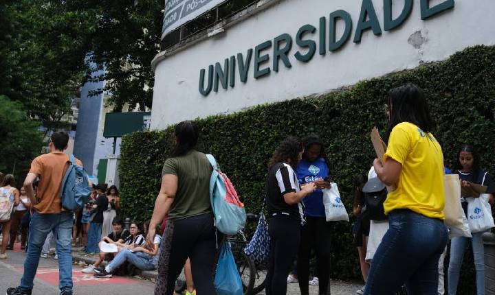 Projeto extingue vestibular e garante acesso universal a universidades públicas