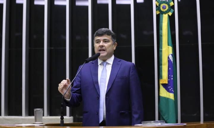 Projeto torna obrigatória presença de técnico de enfermagem em escolas de tempo integral