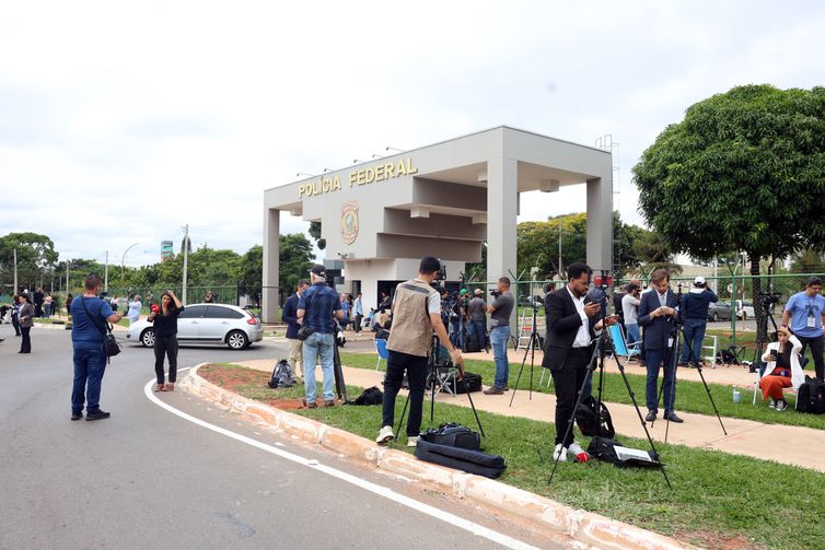 8/1: lembre como a imprensa estrangeira repercutiu condenações do STF