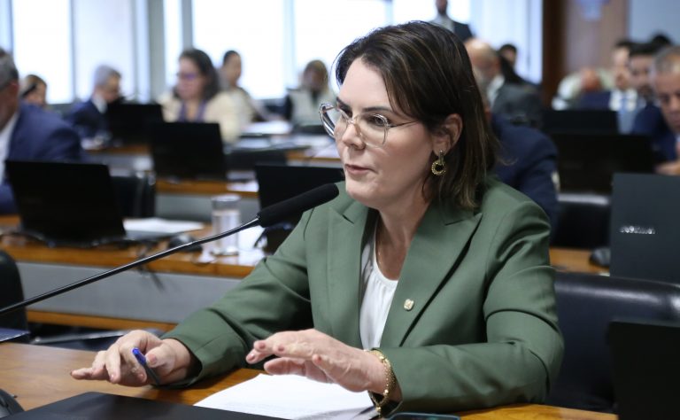Comissão aprova garantia de tratamento respeitoso à mulher durante investigação policial e processo penal