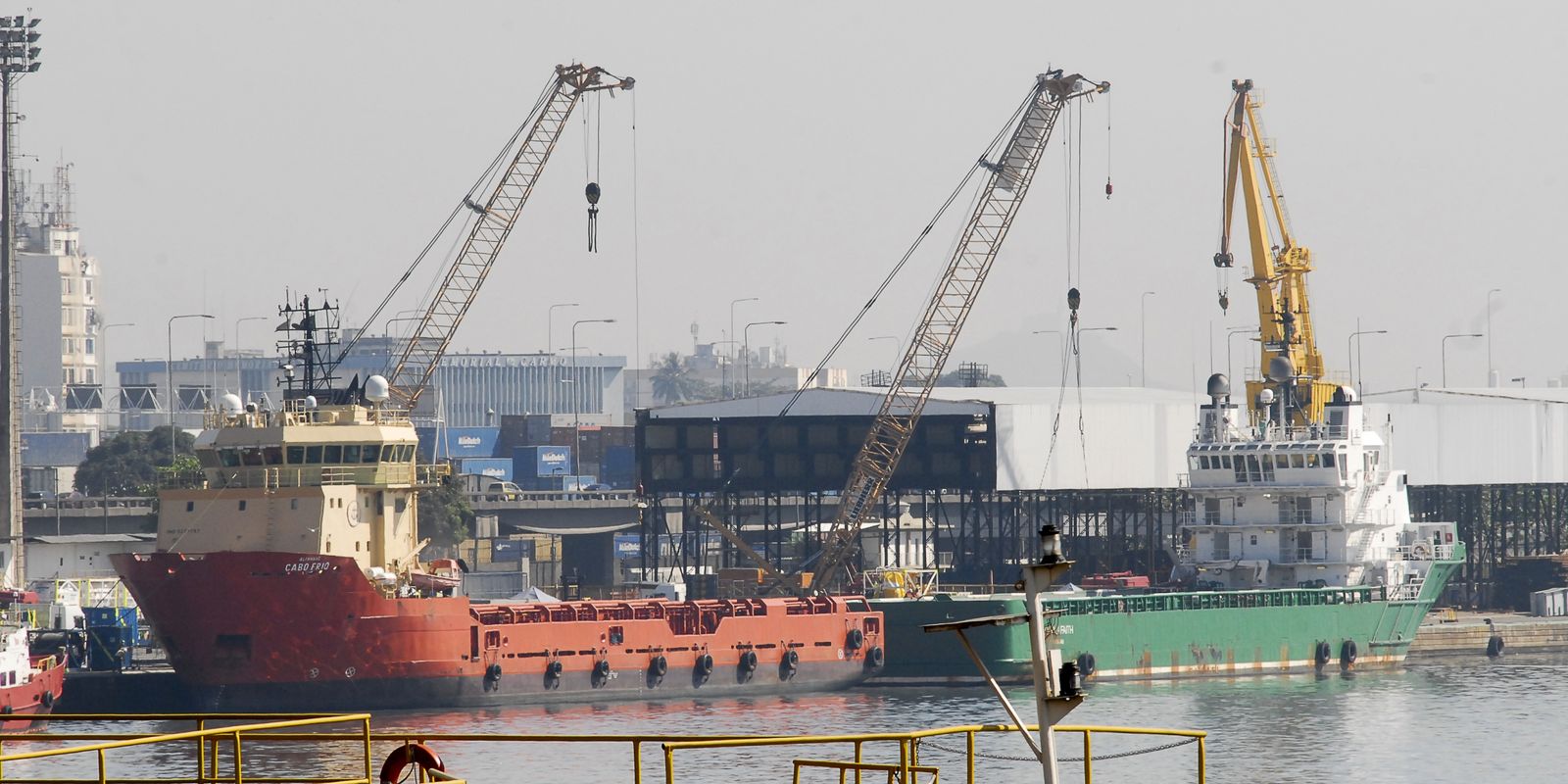 PF e Receita fazem operação contra esquema de propina no Porto do Rio